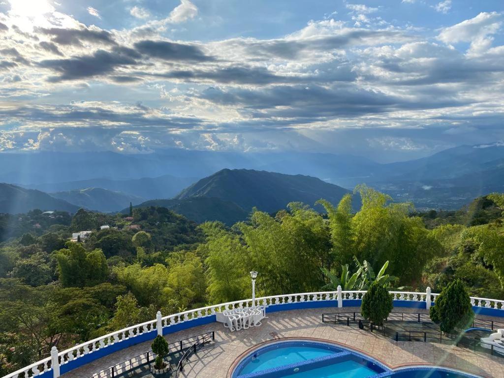 Finca Los Alpes San Jerónimo 外观 照片