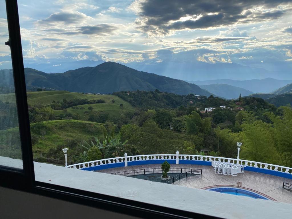 Finca Los Alpes San Jerónimo 外观 照片